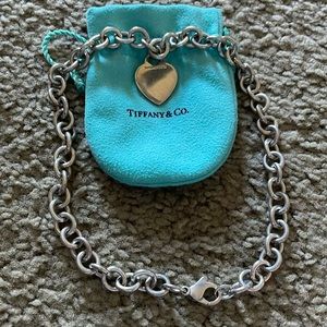 Good used condition Tiffany heart tag w blank back and pouch